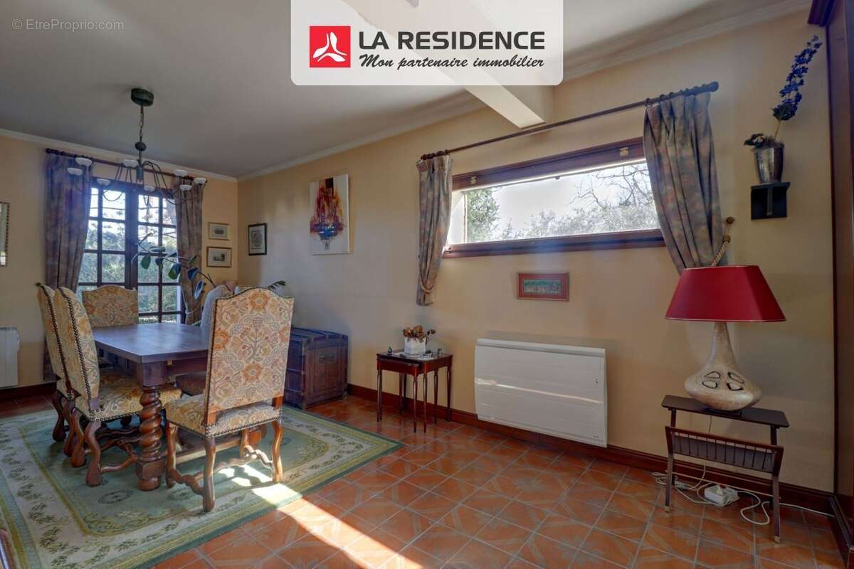 Maison 148 m² à Bazemont  - photo 8