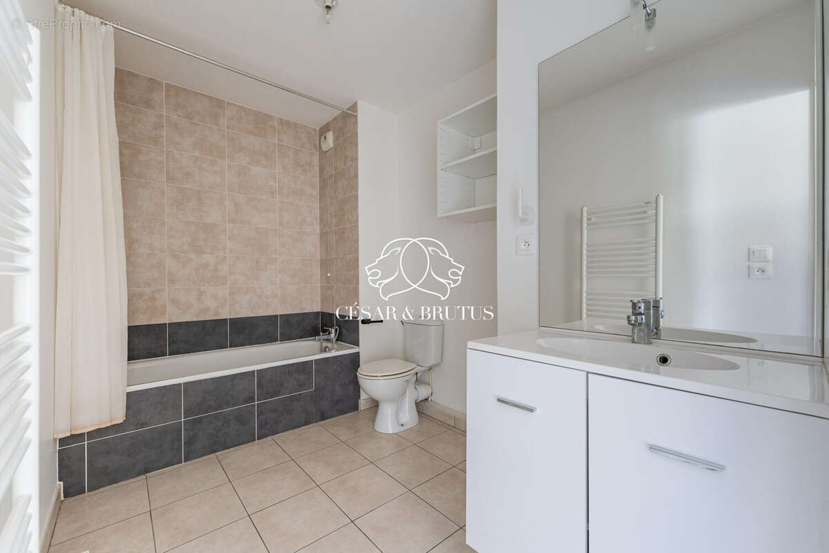 Appartement à LYON-8E