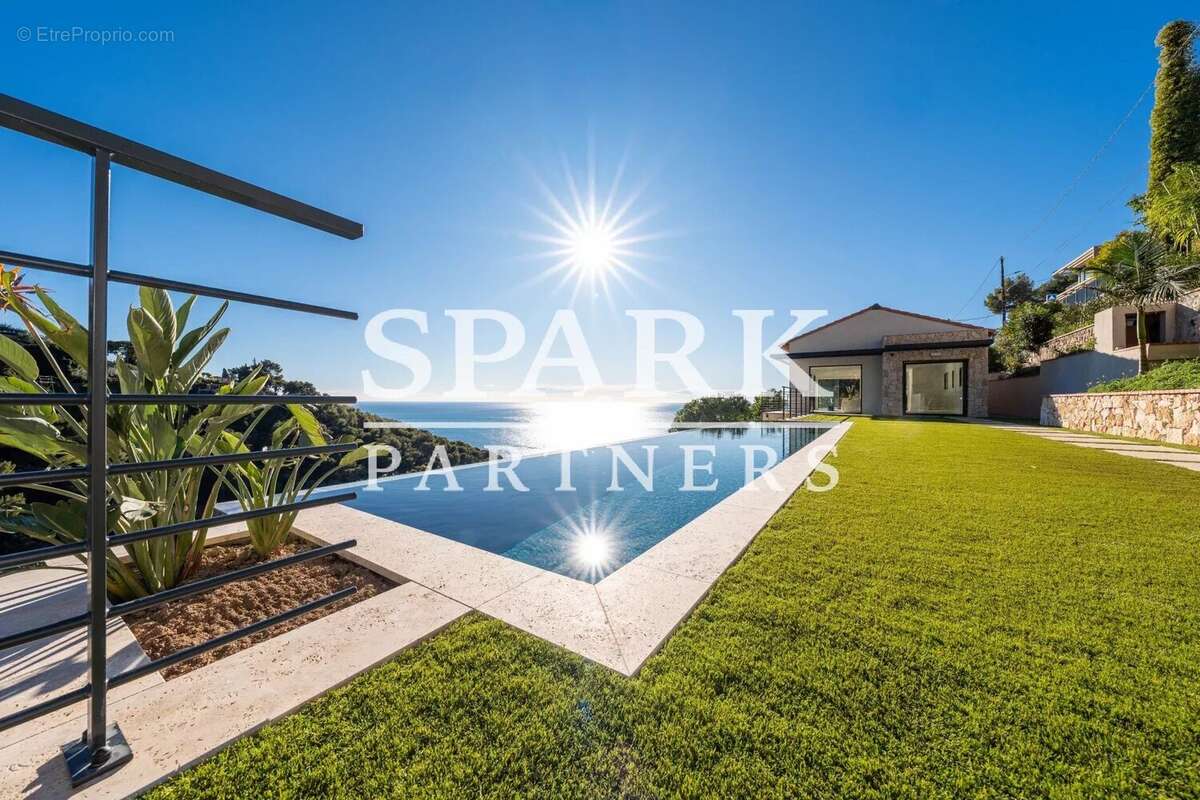 Maison à ROQUEBRUNE-CAP-MARTIN