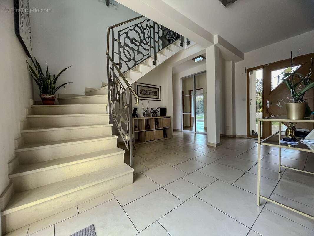 Maison 255 m² à Vernon  - photo 8