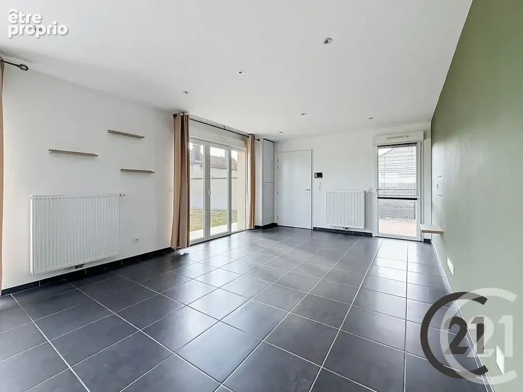 Maison 115 m² à Saint-Pouange  - photo 4