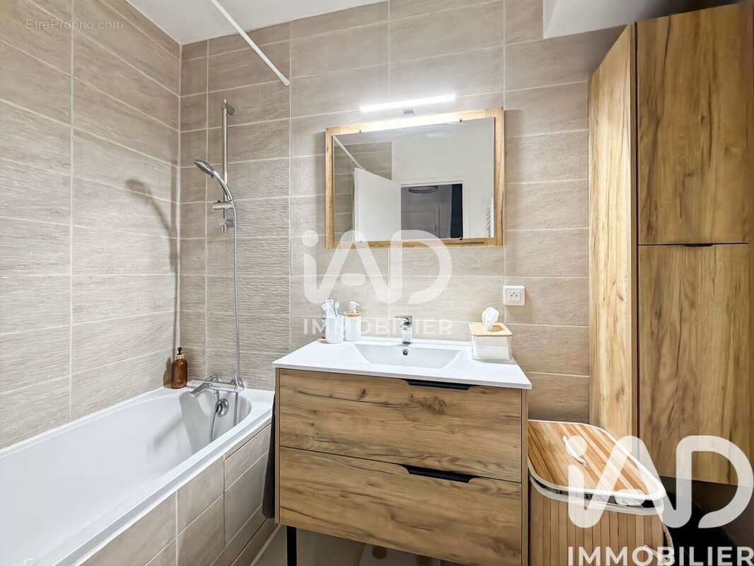 Photo 7 - Appartement à BUSSY-SAINT-GEORGES