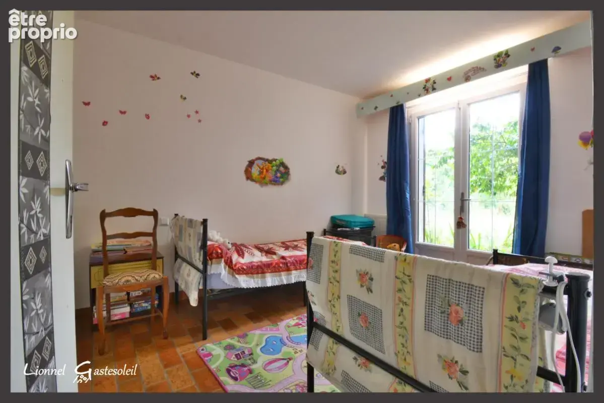 Maison à vendre de plain pieds 2/3 chambres sur la communes de Vélines en Dordogne (24) - photo 6