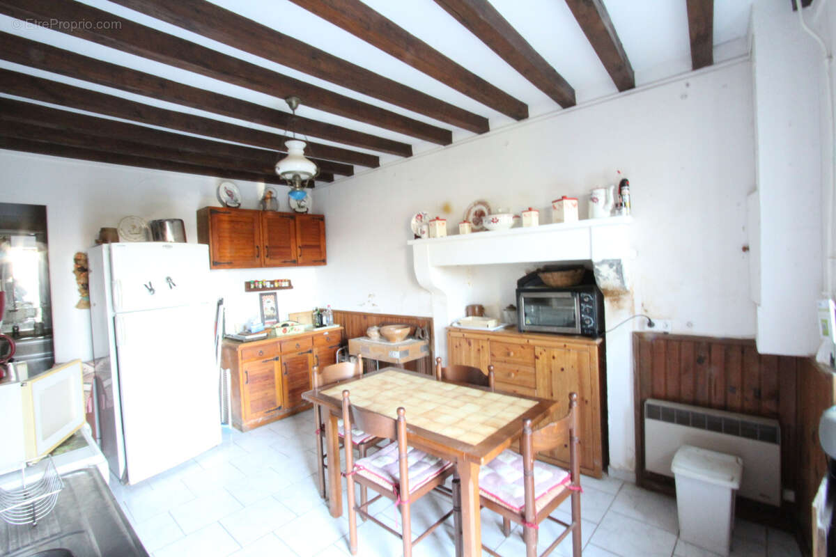 Maison à DOMPIERRE-SUR-NIEVRE