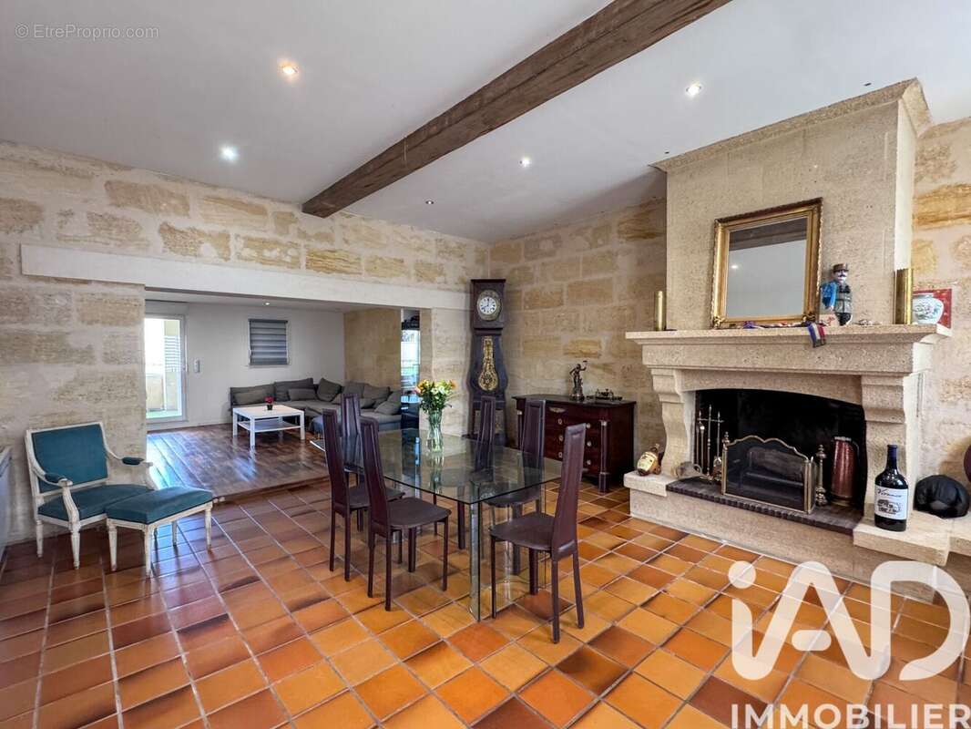 Photo 3 - Maison à CUBZAC-LES-PONTS