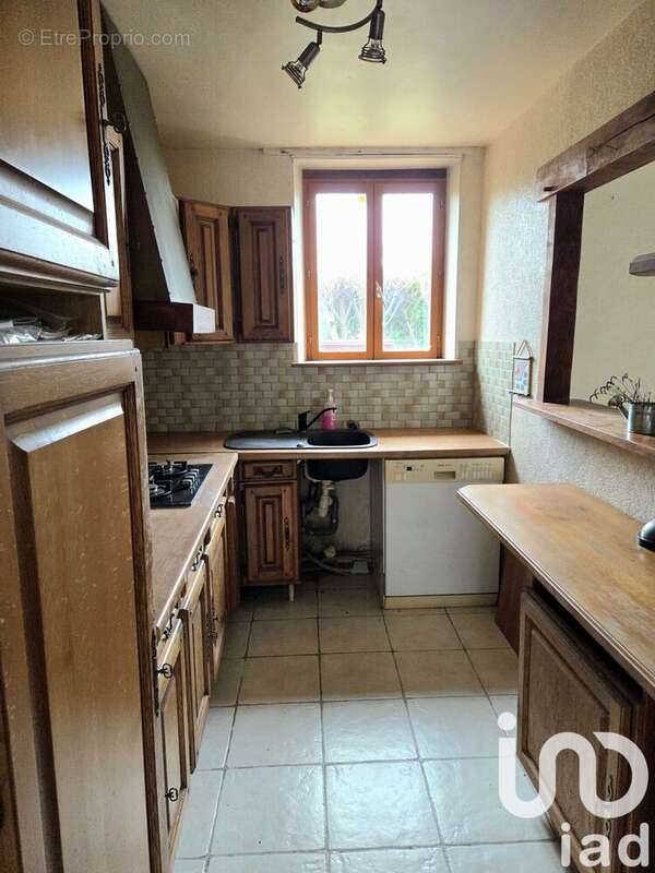 Maison 82 m² à Brigueil-Le-Chantre  - photo 6
