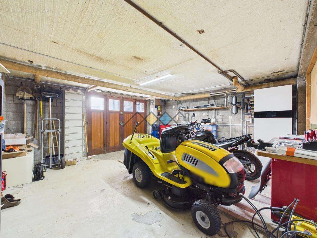 Maison à FEY-EN-HAYE