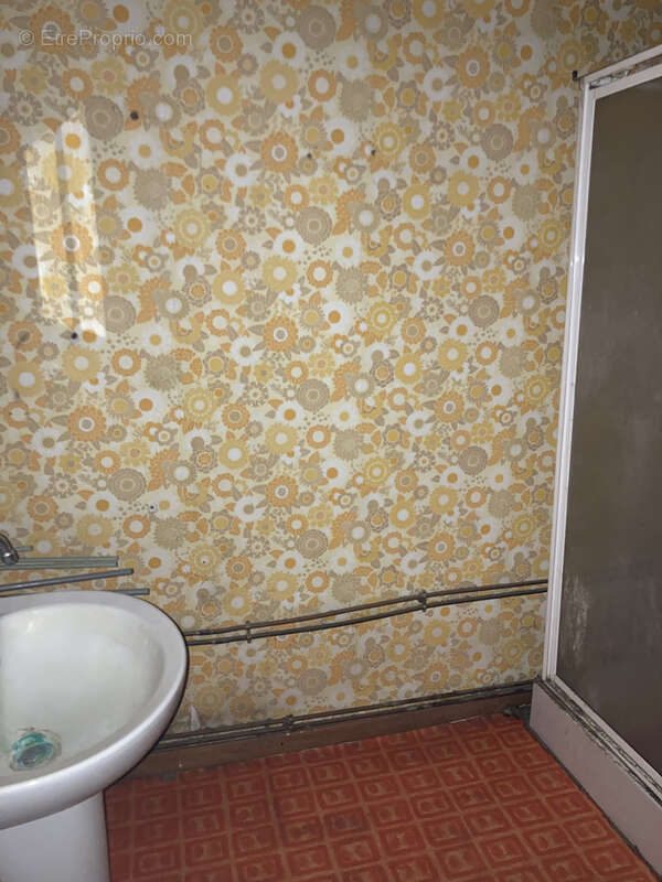 Maison à rénover avec possibilité de terrasse de toit - photo 16