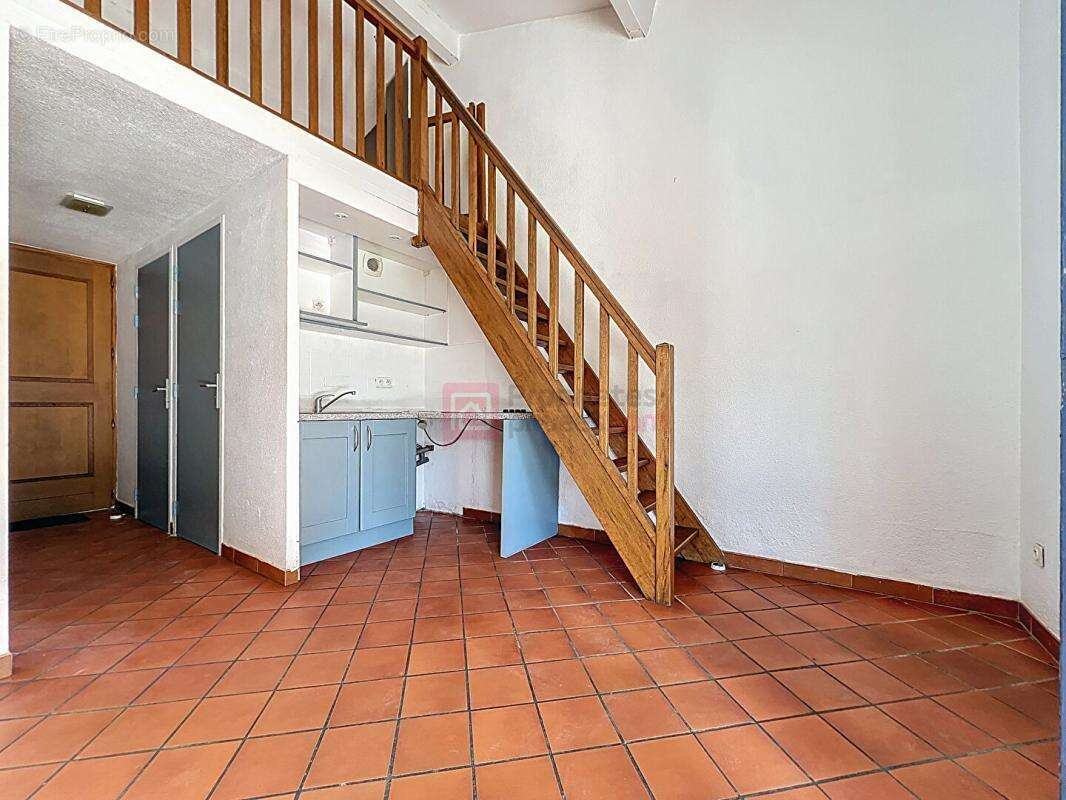 Maison à AURIBEAU-SUR-SIAGNE