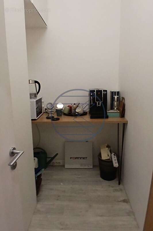Commerce à PARIS-17E