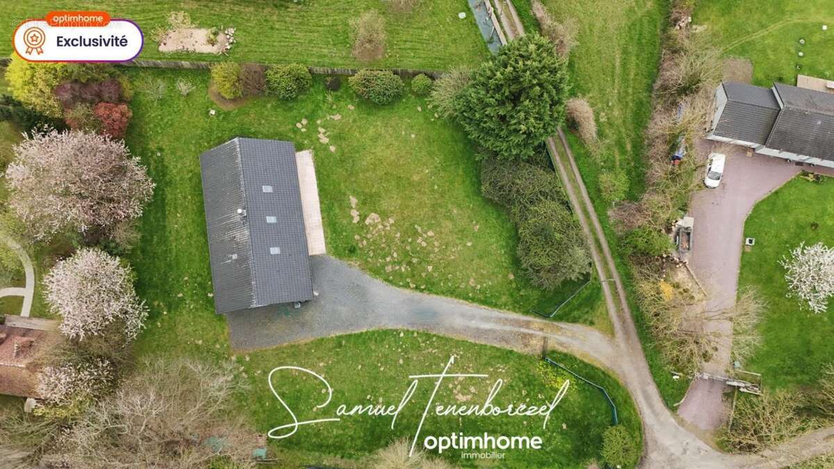 Maison familiale de 196 m² avec 4 chambres, double garage et grand terrain – Beuzeville (27210) - photo 17