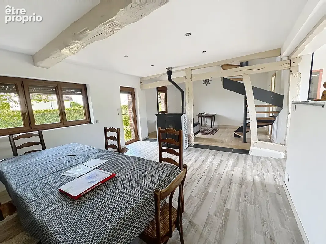 Maison de caractère sur 4 150m2 de terrain - photo 3