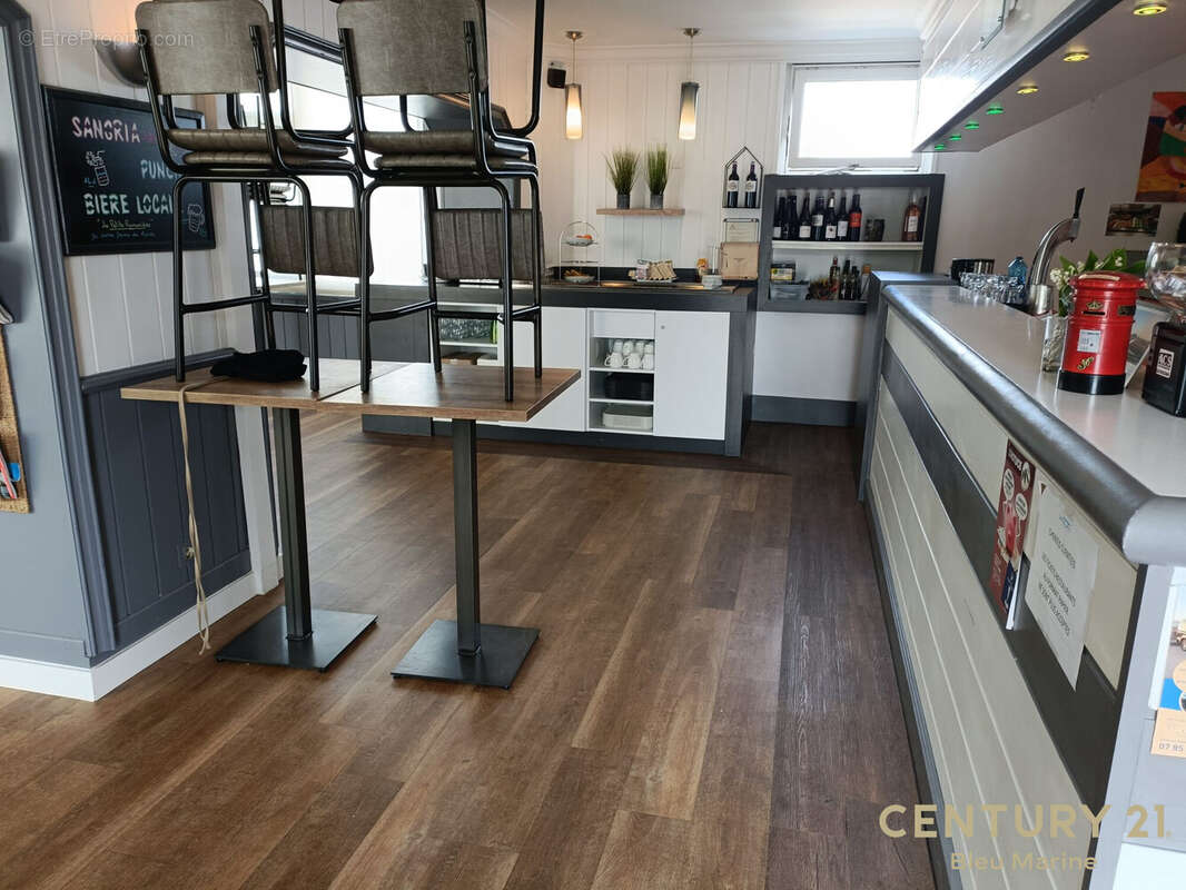 200 m² à Saint-Jean-De-Monts  - photo 4