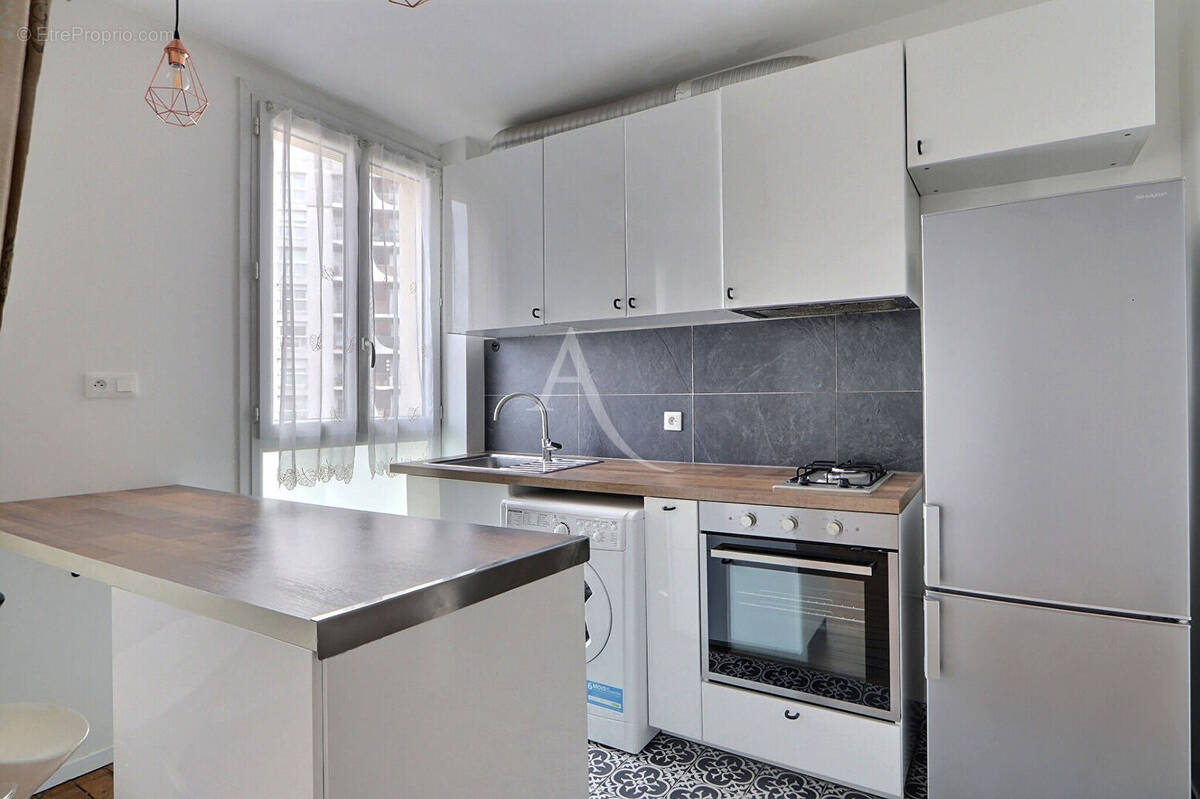 Appartement à AUBERVILLIERS