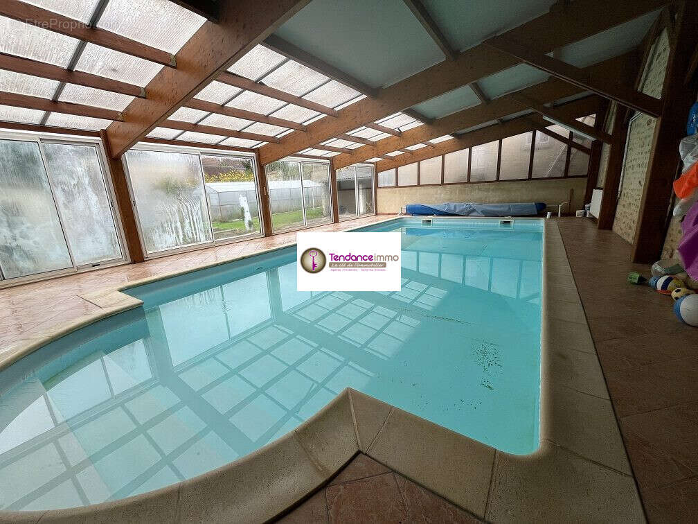 Maison à LE MELE-SUR-SARTHE