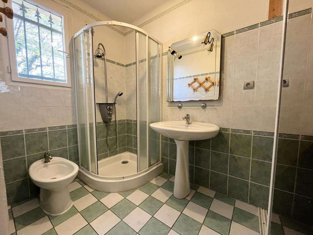 Maison à BRUGUIERES