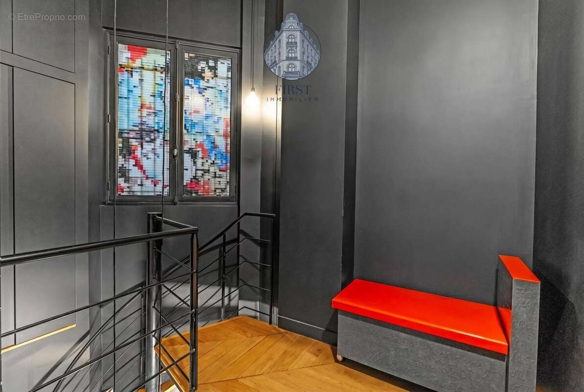 Appartement à PARIS-8E
