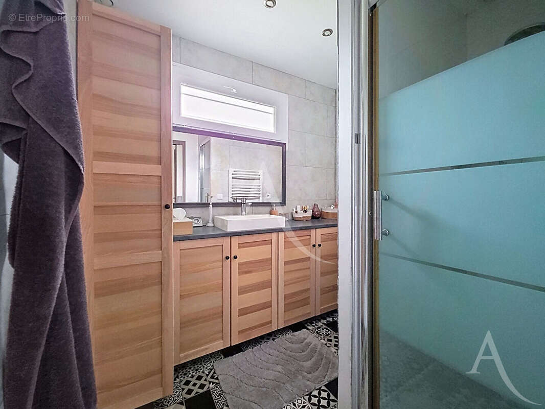 Maison de plain-pied 4 pièces avec sous-sol total et terrain de 650 m² à Rosny-sur-Seine - photo 8