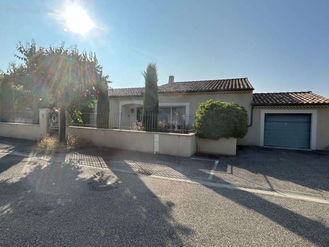 Maison à VAISON-LA-ROMAINE