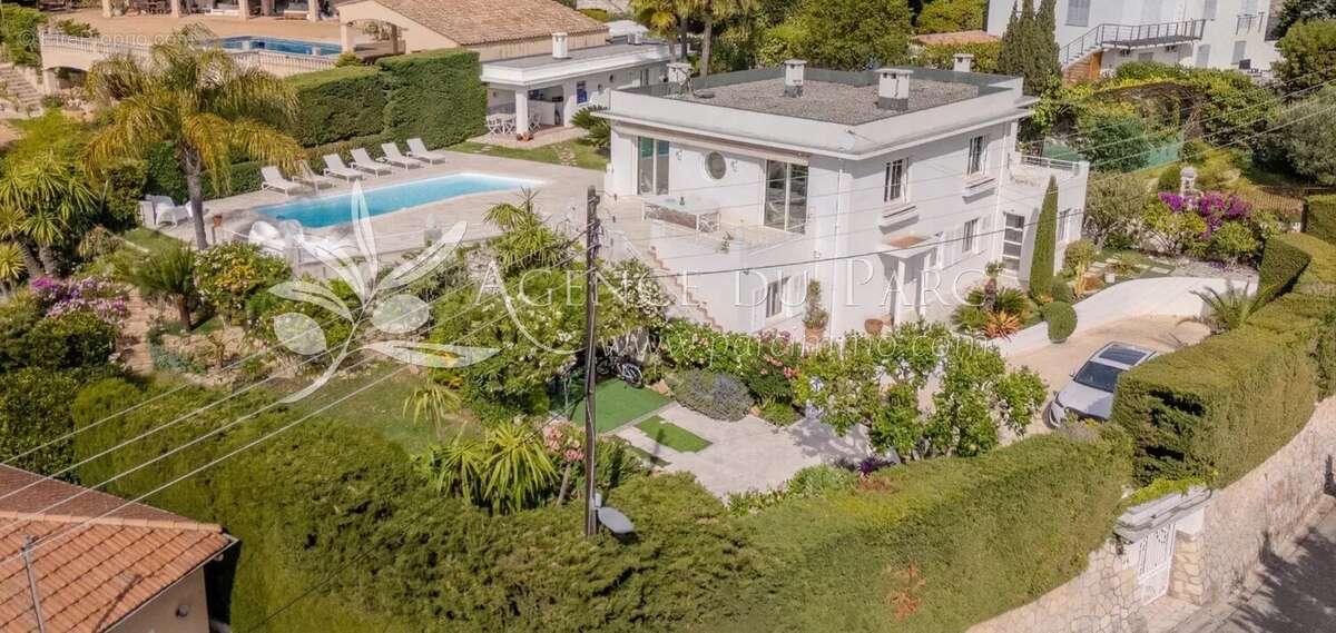Elégante villa avec vue mer époustouflante! - photo 3