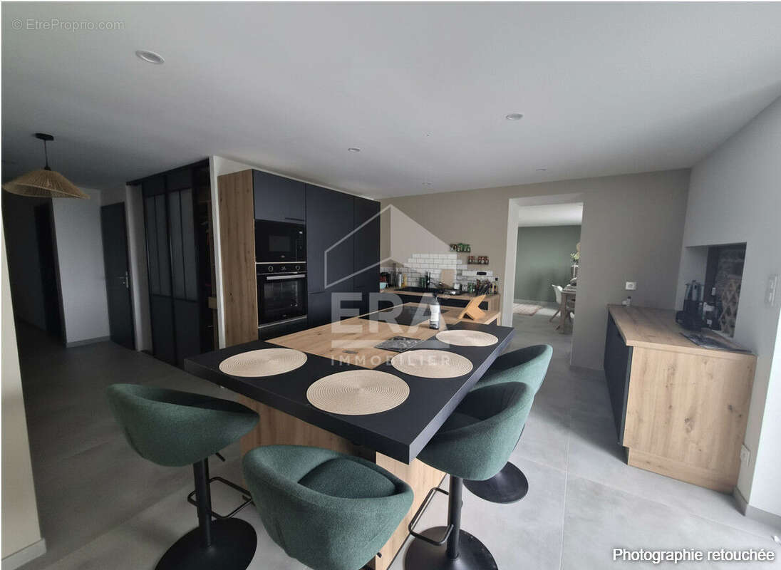 Appartement à ARC-SOUS-CICON