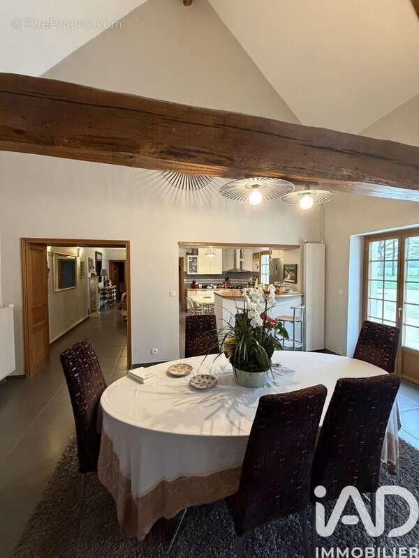 Photo 2 - Maison à VIERZON