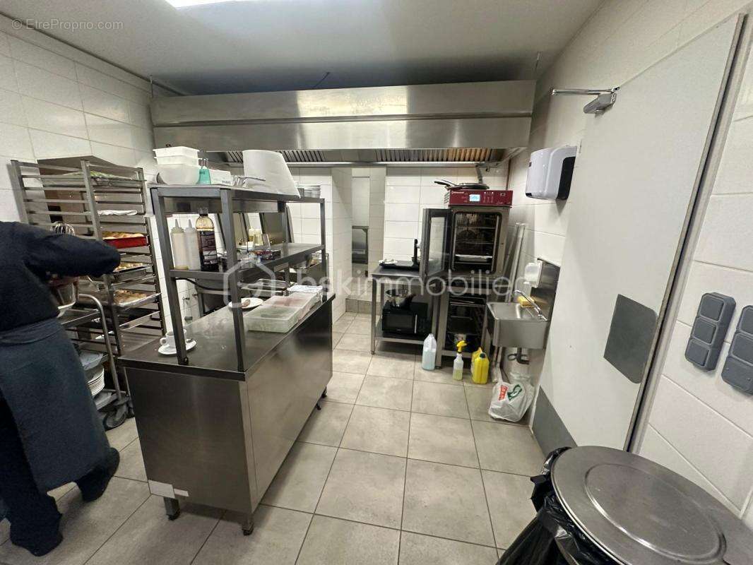 Commerce à LA CHARITE-SUR-LOIRE