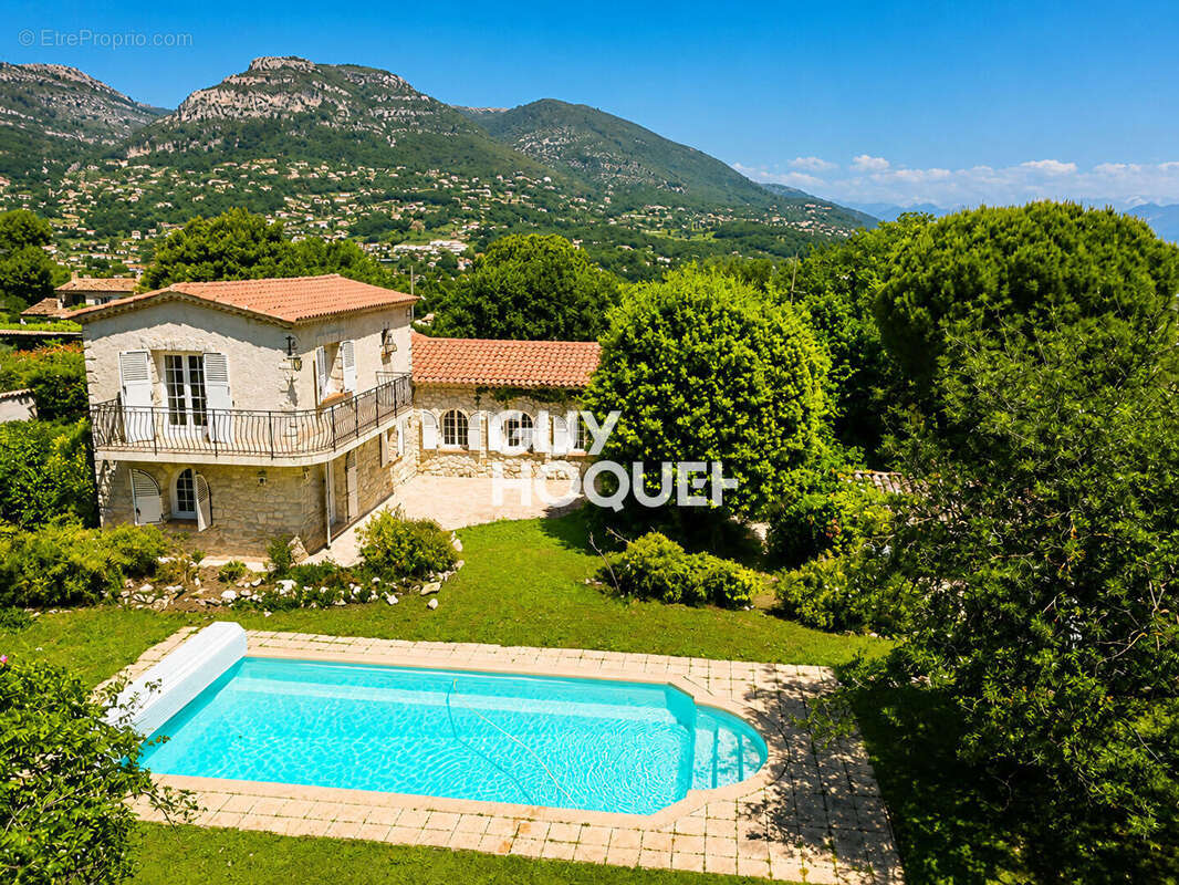 Maison à LA GAUDE