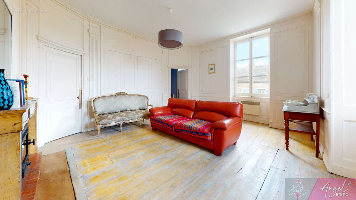 Appartement à GRAY