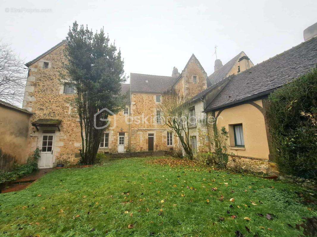 Maison à MORTAGNE-AU-PERCHE