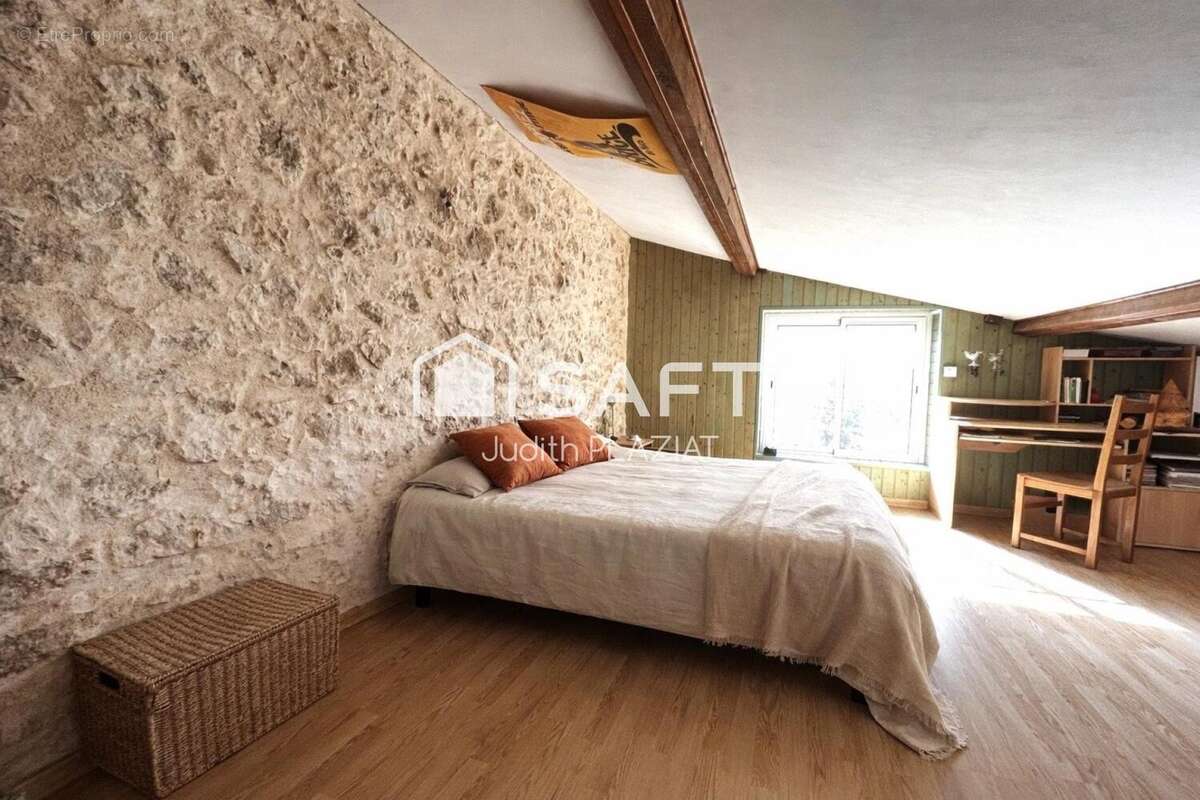 Maison 160 m² à Montignac  - photo 3