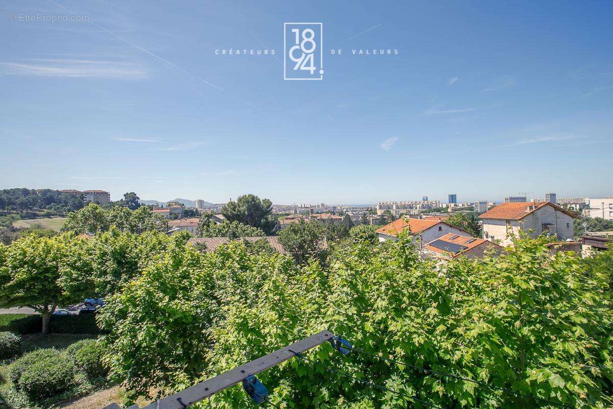 Appartement à MARSEILLE-14E