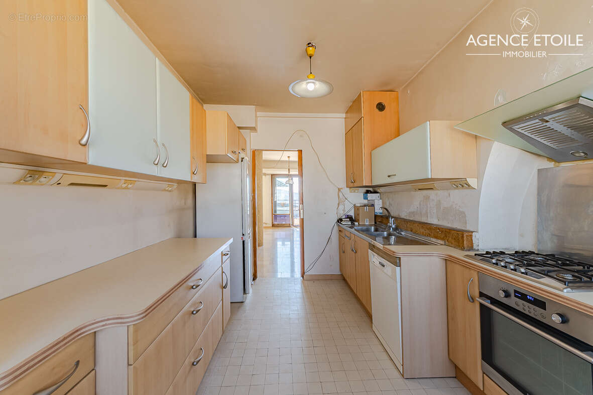 Appartement à MARSEILLE-8E