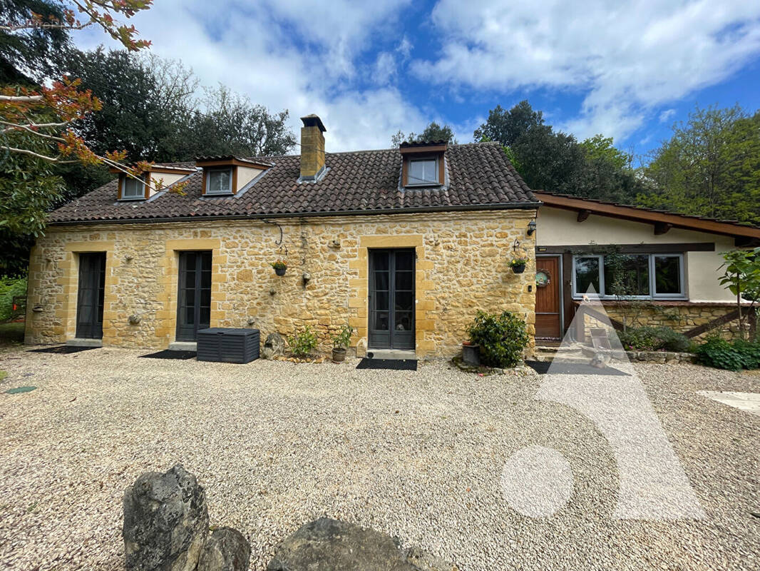 Maison à SAINTE-MONDANE