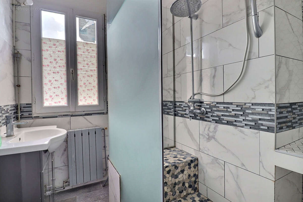 Maison à SAINT-GRATIEN