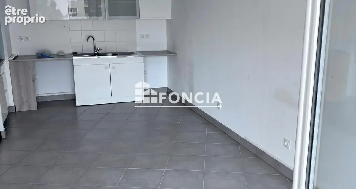 Bel appartement 3 pièces avec grande terrasse et double garage - photo 4