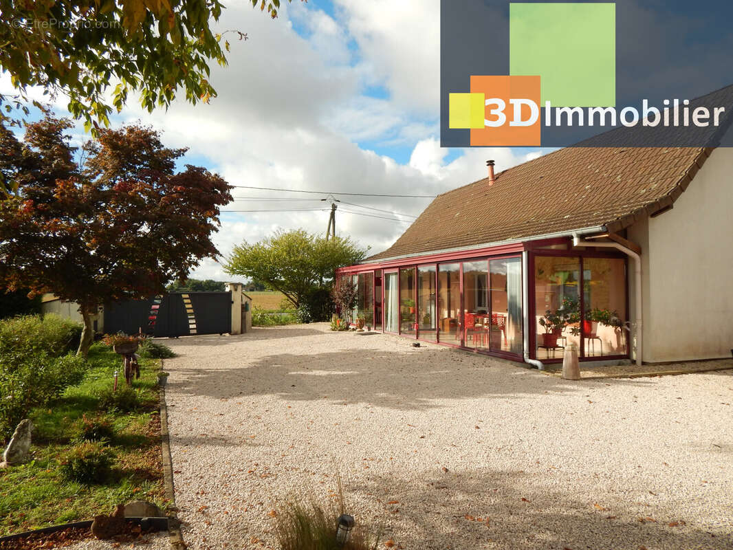 MAISON À VENDRE 156 M² - Maison à SAINT-GERMAIN-DU-BOIS