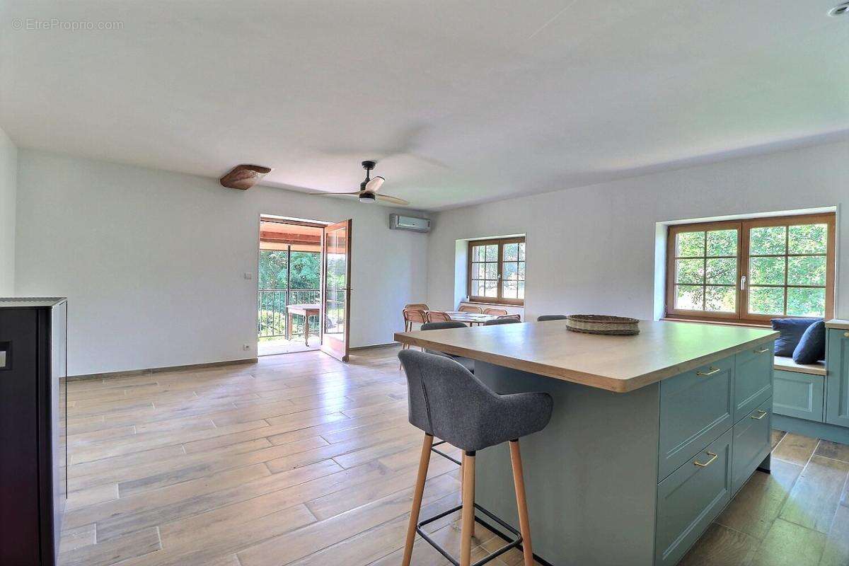 Jolie maison rénovée - photo 5