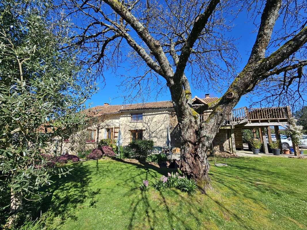 Maison à MASSIGNAC