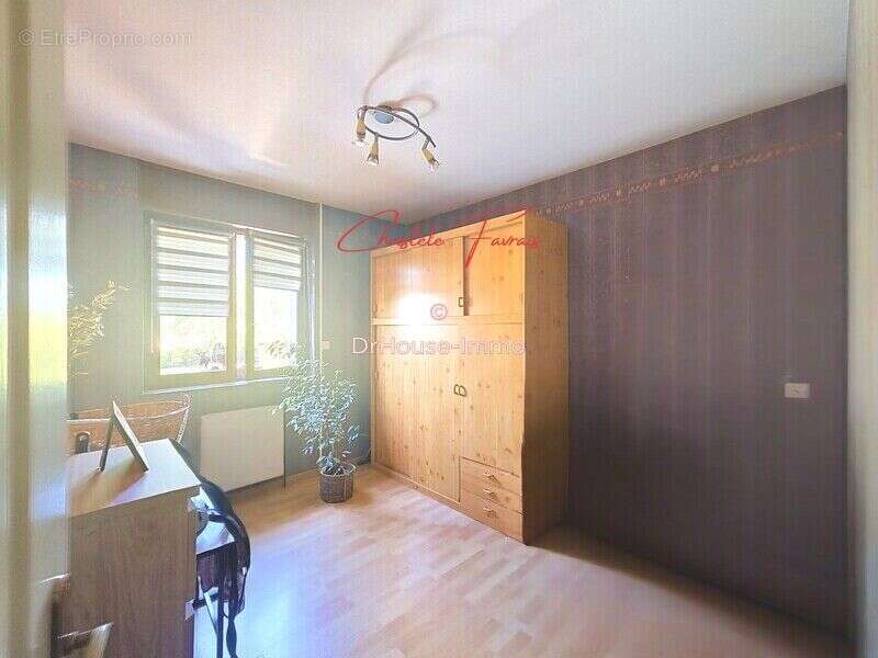 Maison 135 m² à Saint-Germain-En-Cogles  - photo 6