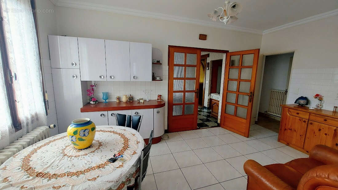 Maison à LE PERRIER