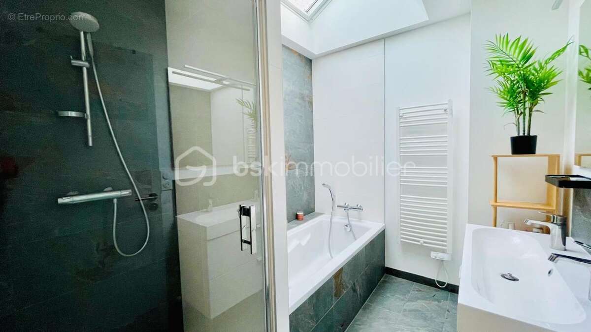 Maison à VERN-SUR-SEICHE