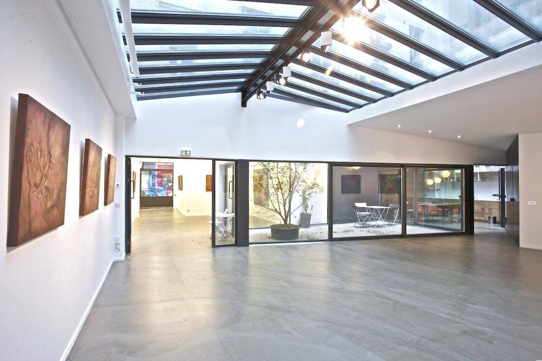 Surface exposition - Appartement à PARIS-11E