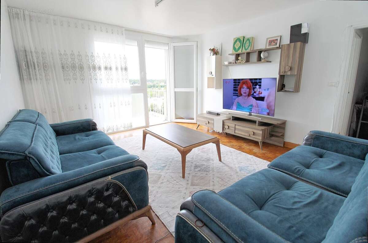 Appartement à SAINT-ETIENNE-DU-ROUVRAY