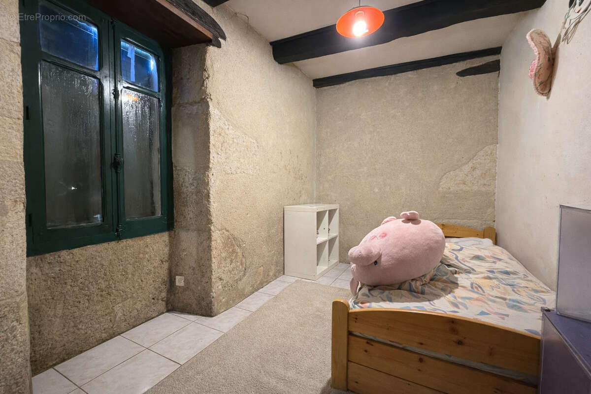 Maison à MAUROUX