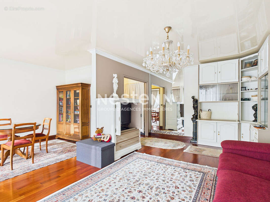Appartement à PARIS-19E