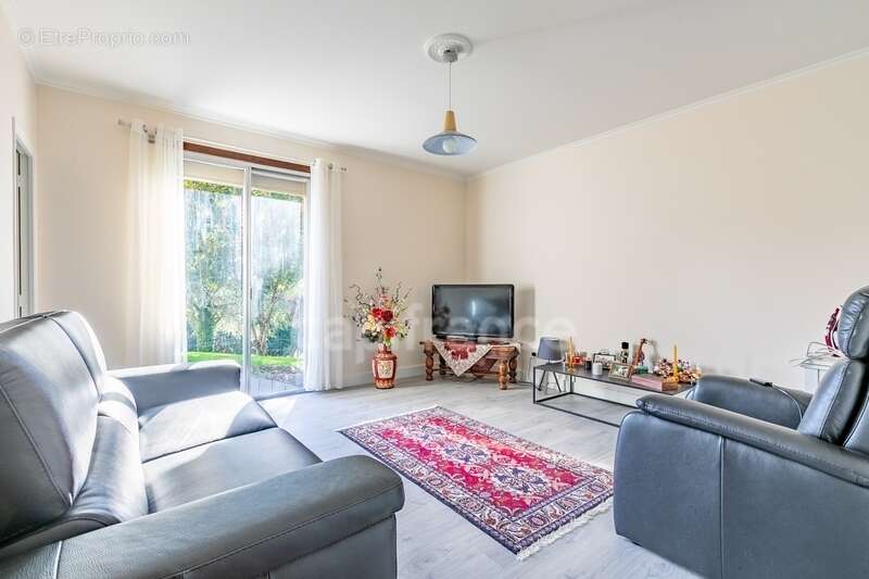 Maison à CHEZY-SUR-MARNE