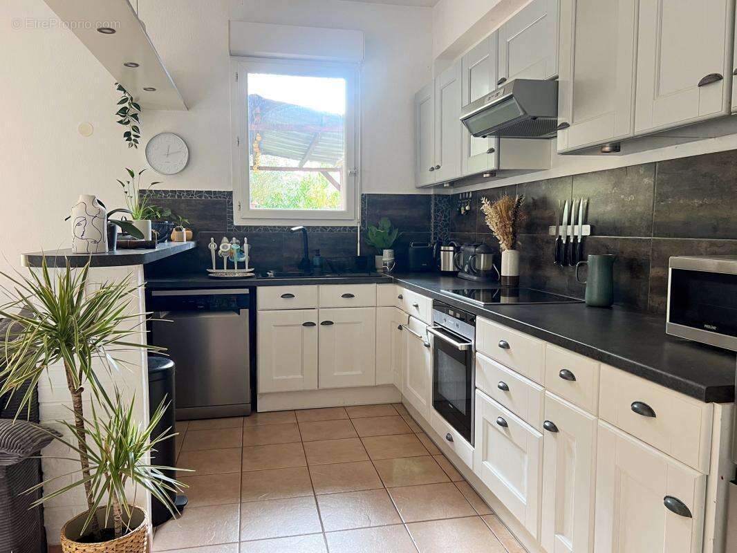 Appartement à PEILLE