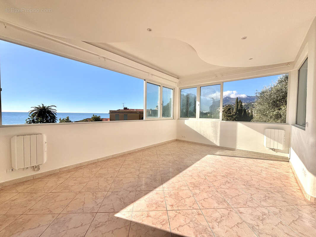 Appartement à MENTON