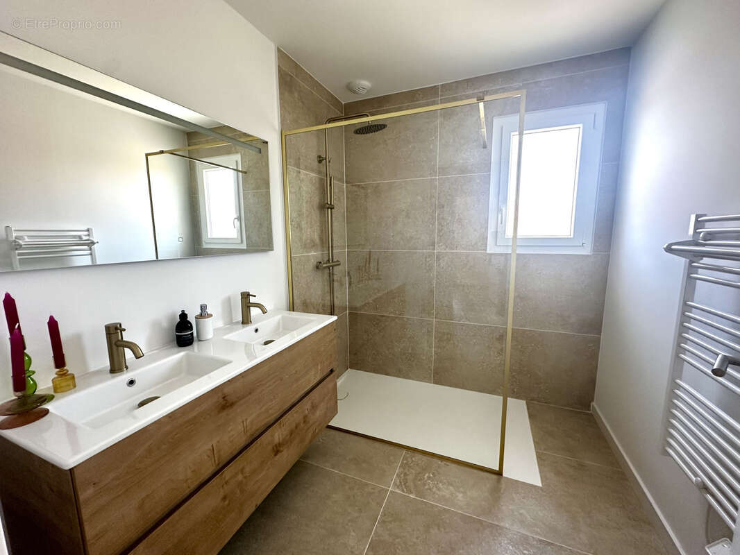 Maison à VIVIERS-LES-MONTAGNES